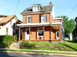 124 N 6th St #B, Denver, PA 17517