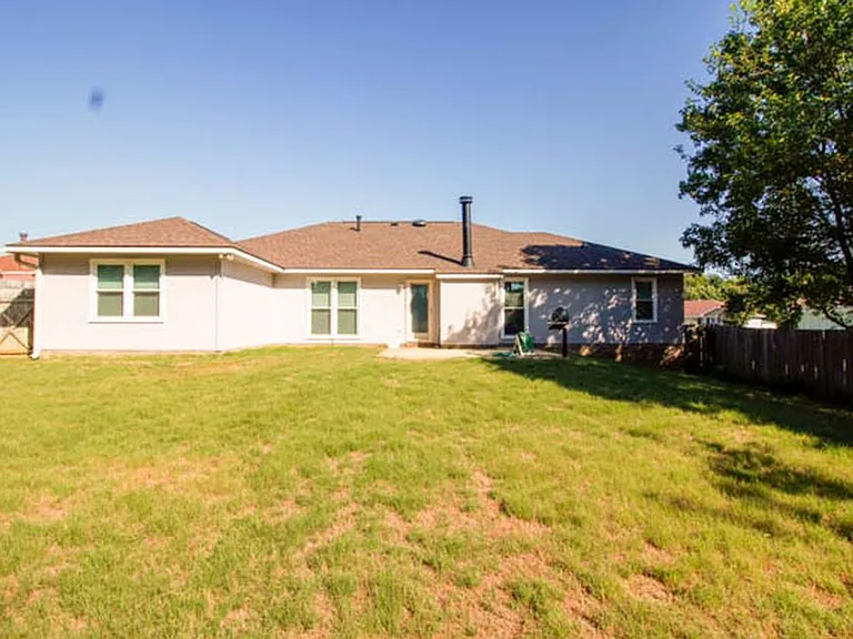 5577 Terrace Pointe Ct — Photo 26
