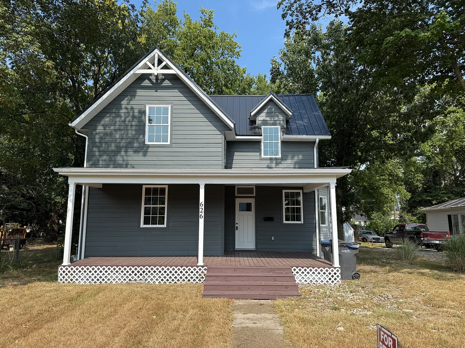 3 bed, 1385 sqft, $1,645 — Photo 2