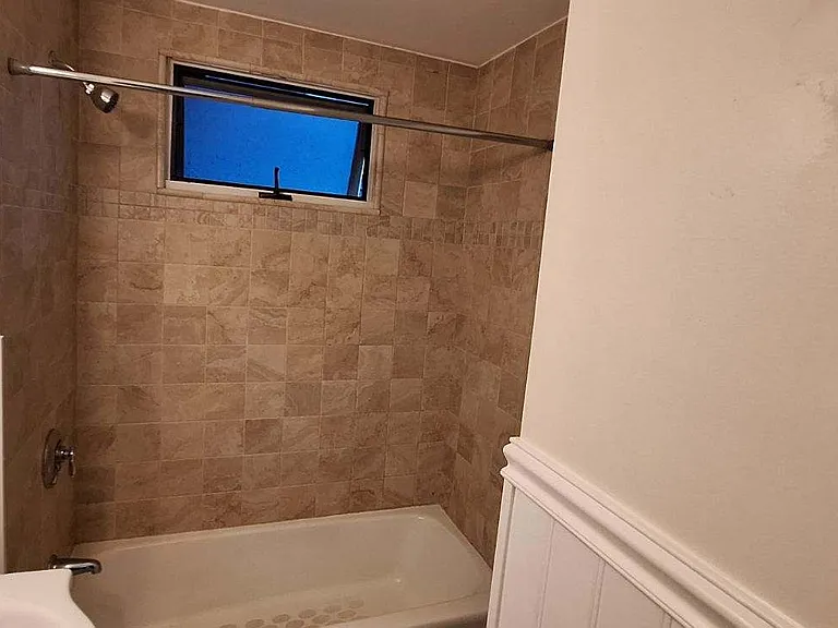 43 Eddie St #1-R — Photo 10