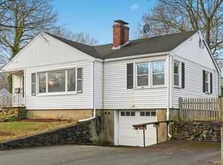 9 Pinewood Ave, Beverly, MA 01915