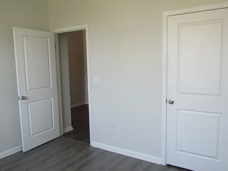 2165 Ainsley Dr — Photo 27