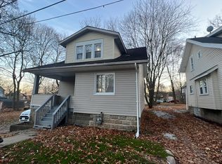 654 Arbutus St, Akron, OH 44307
