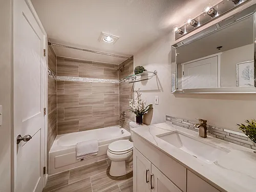 530 Melrose Ave E #507 Photo 1