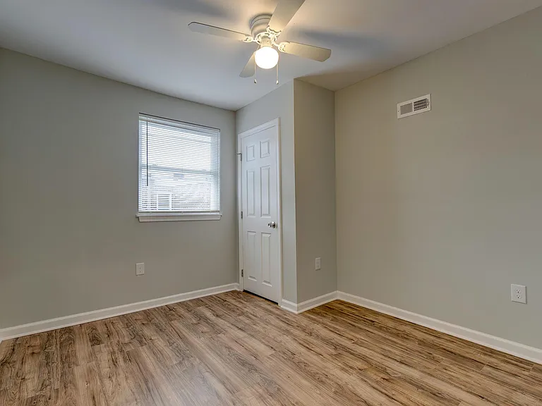 4021 Howland St — Photo 24
