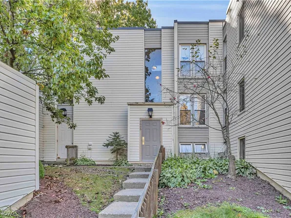 1655 Cedarwood Dr APT 113, Westlake, OH 44145