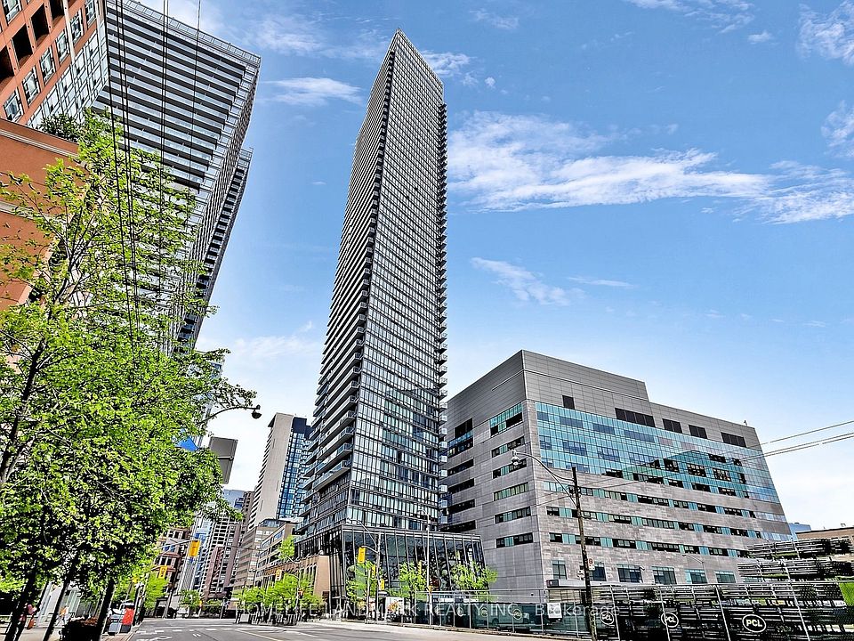 1st image of 832 Bay St #204