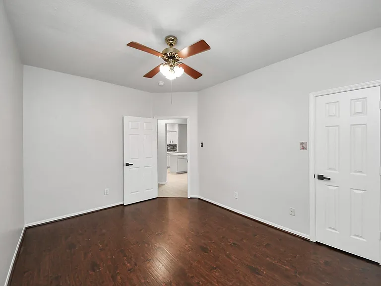 8322 Adler Lake Dr — Photo 28