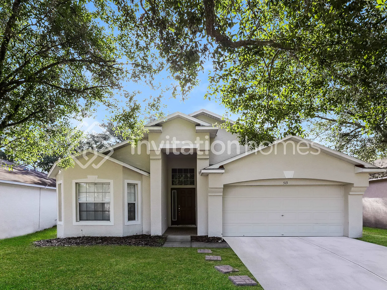 513 Somerstone Dr Valrico, FL 33594 — Photo 1