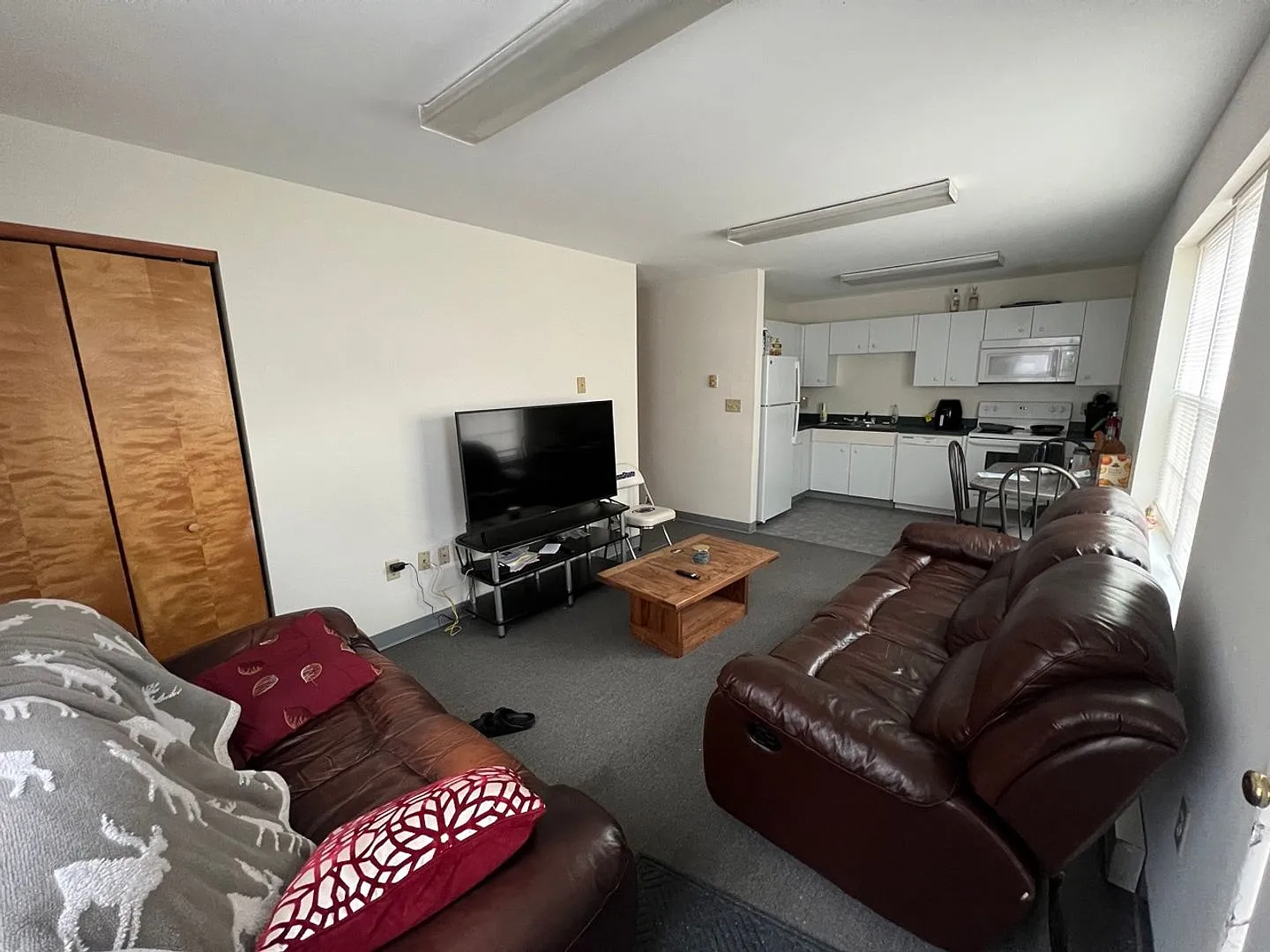 608 Clay Lane - Kestrel — Photo 2