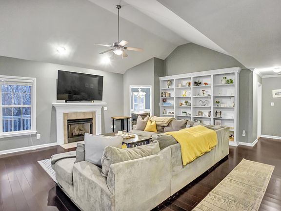 4th image of 168 Line Dr