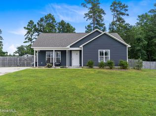 17 Russell Court Ln, Rocky Point, NC 28457