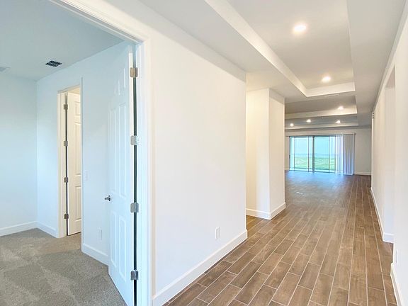 3rd image of 3315 Buoy Cir