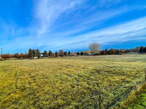 Nka Old Naches Hwy, Yakima, WA 98908