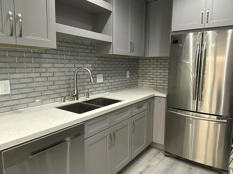 513 Avenue G #G — Photo 17