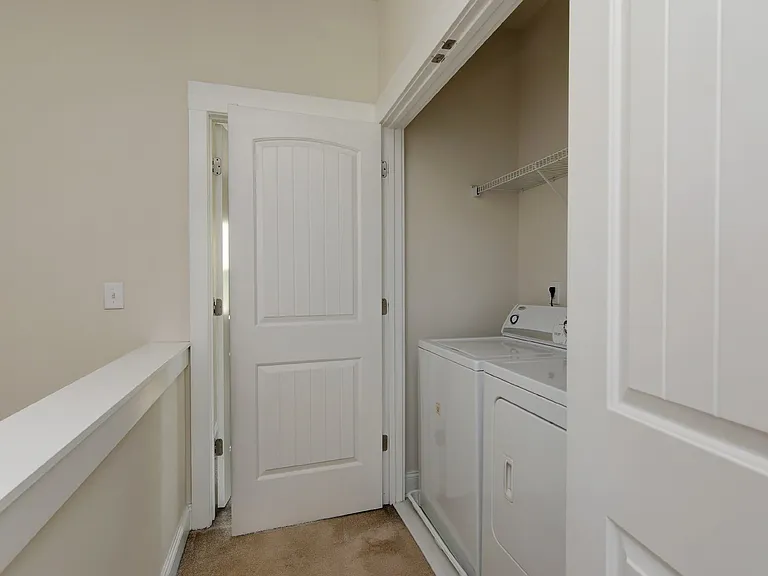 1912 Lela Ave — Photo 31