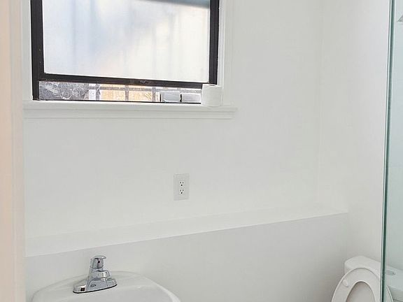 5th image of 2646 La Cienega Ave #2648
