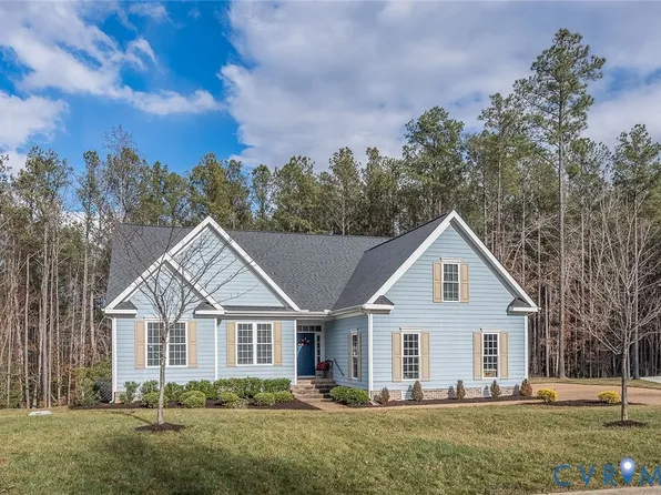 11038 Kings Pond Dr, Providence Forge, VA 23140