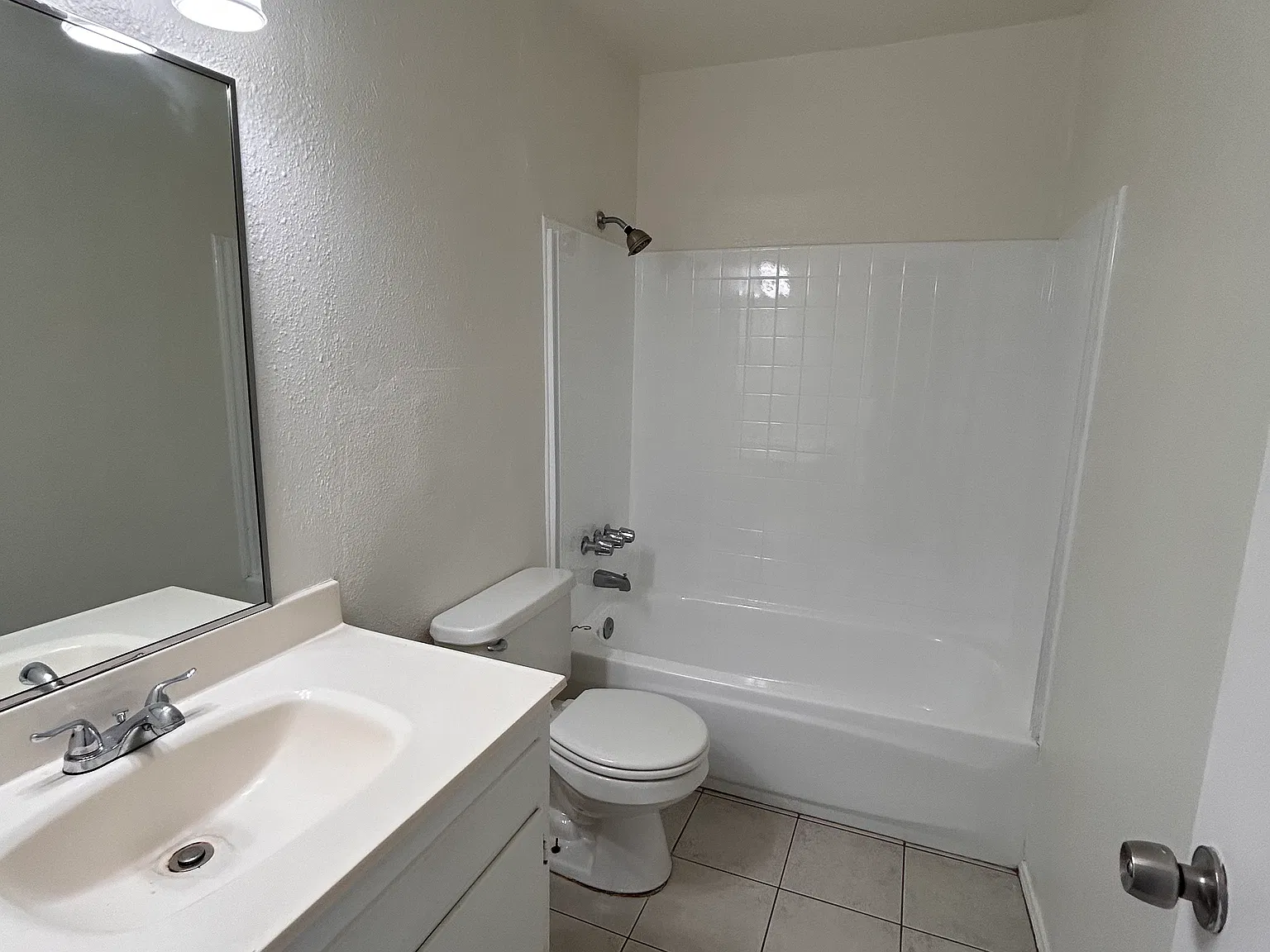 1106 Grove Ave — Photo 4