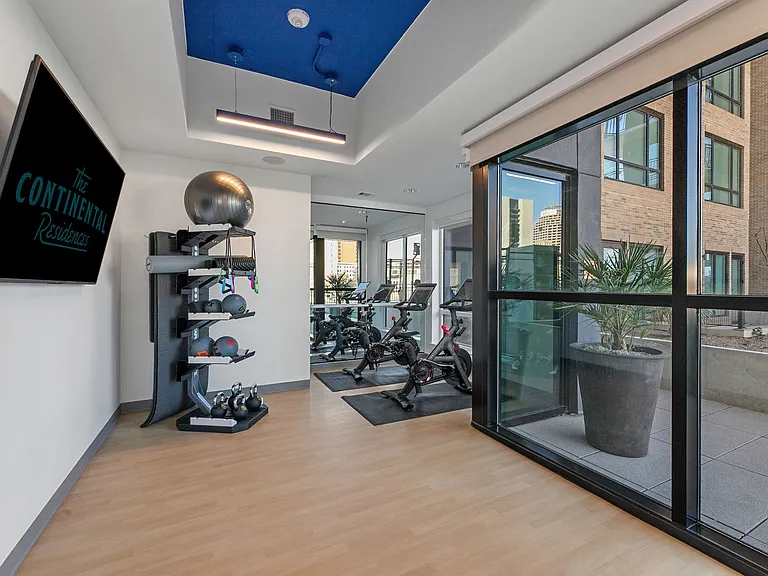The Continental Residences — Photo 22