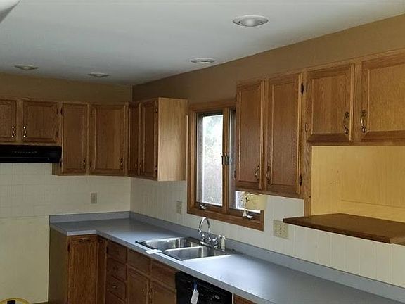 4th image of 7009 Jennifer Ct