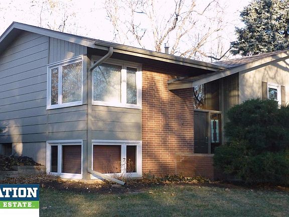 2nd image of 801 Lakewood Dr