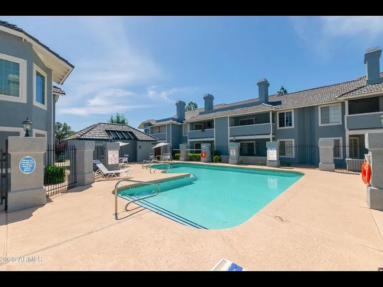 2910 W Marconi Ave #123 — Photo 25