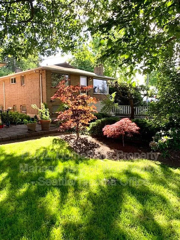 2 bed, 1.0 bath, 780 sqft, $2,495 — Photo 1