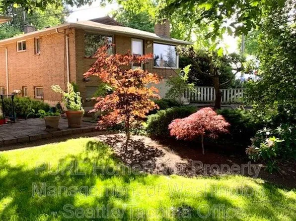 2253 E Roanoke St Unit A, Seattle, WA 98112