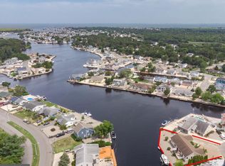 26 Hollywood Blvd S, Forked River, NJ