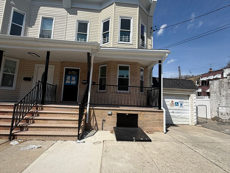 1st image of 86 07/09 89th Ave #2