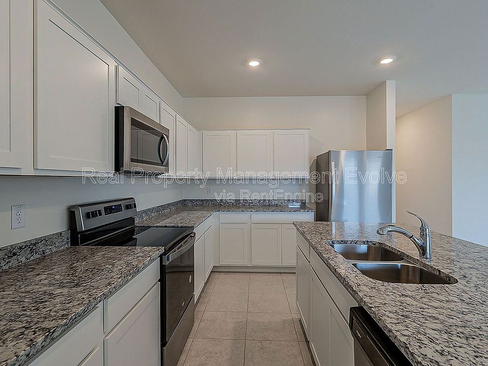 1st image of 6450 W Magdalena Ln