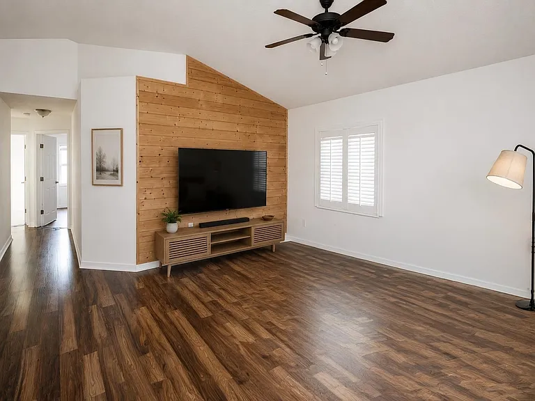 405 Island View Cir — Photo 20