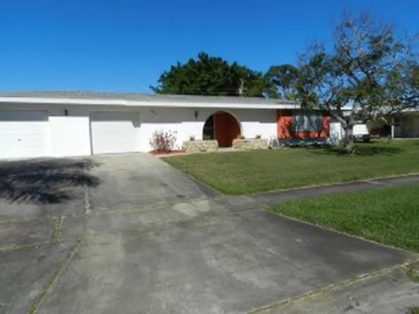 2813 Floresta Dr NE, Palm Bay, FL 32905
