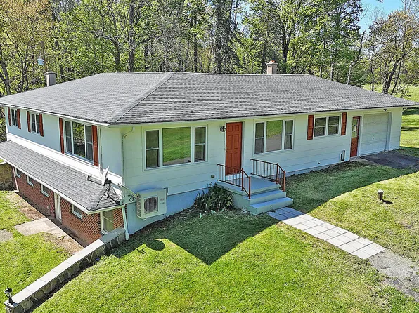 18 Cemetery Rd, Beach Lake, PA 18405