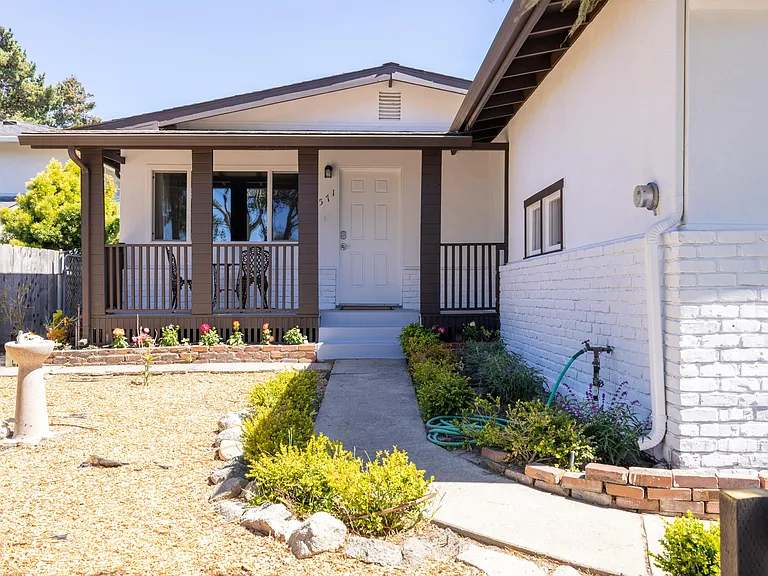 1571 David Ave — Photo 35