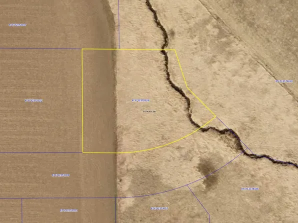 26 Prairie Dr, Grundy Center, IA 50638