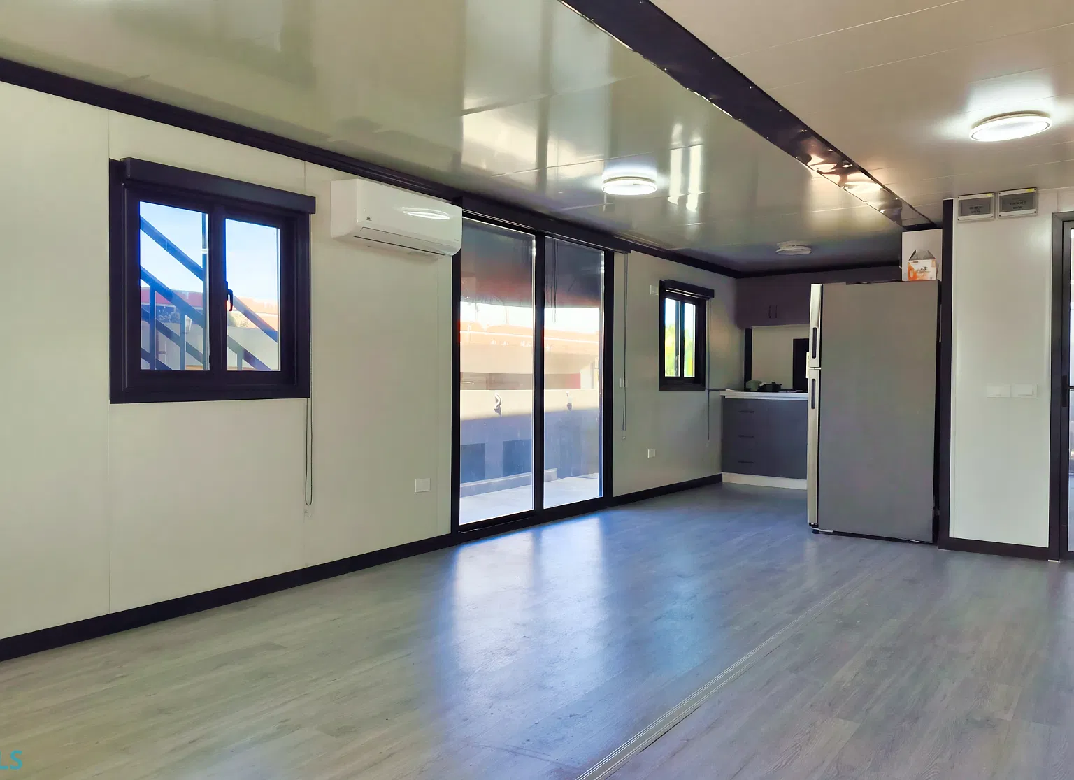 2 bed, 1.0 bath, 710 sqft, $1,000 — Photo 2
