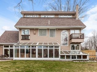 298 Elsinore St, Concord, MA 01742
