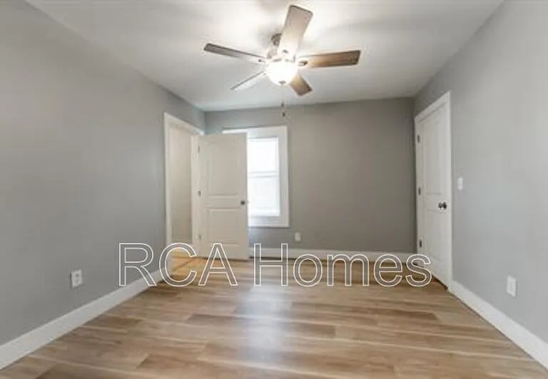 648 W 30th St — Photo 12