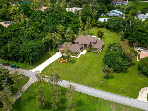 5575 NW 79th Way, Parkland, FL 33067