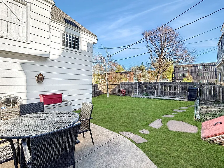 2204 Grand Ave S #1 — Photo 18