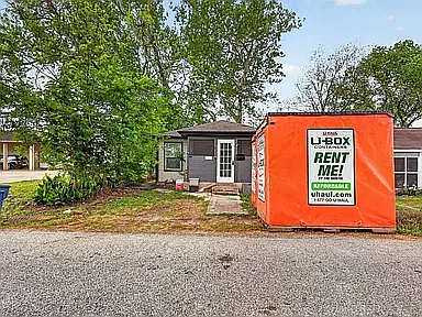 511 W Orange St Photo 1