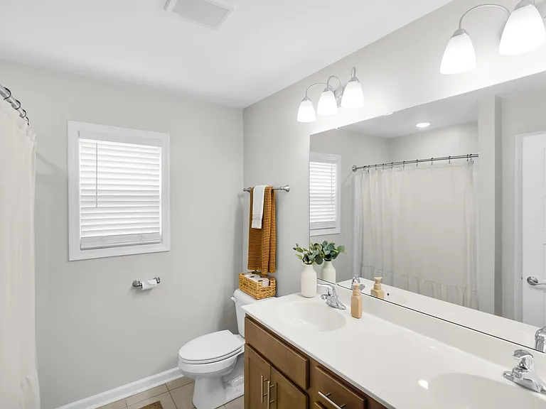 115 Grantham Pl — Photo 9