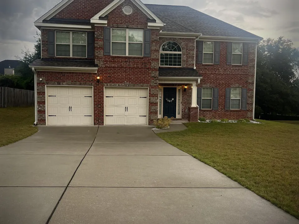 1233 Paramount Ct