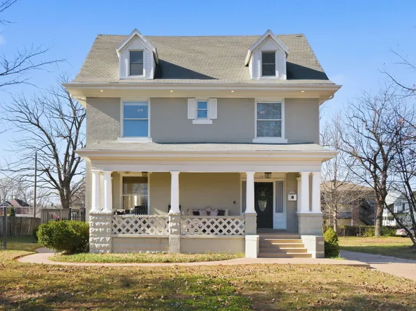 1215 N Benton Avenue, Springfield, MO 65802