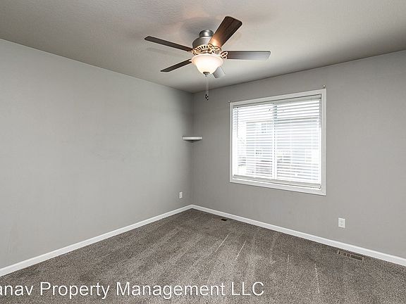 3rd image of 708 Juniper St NW