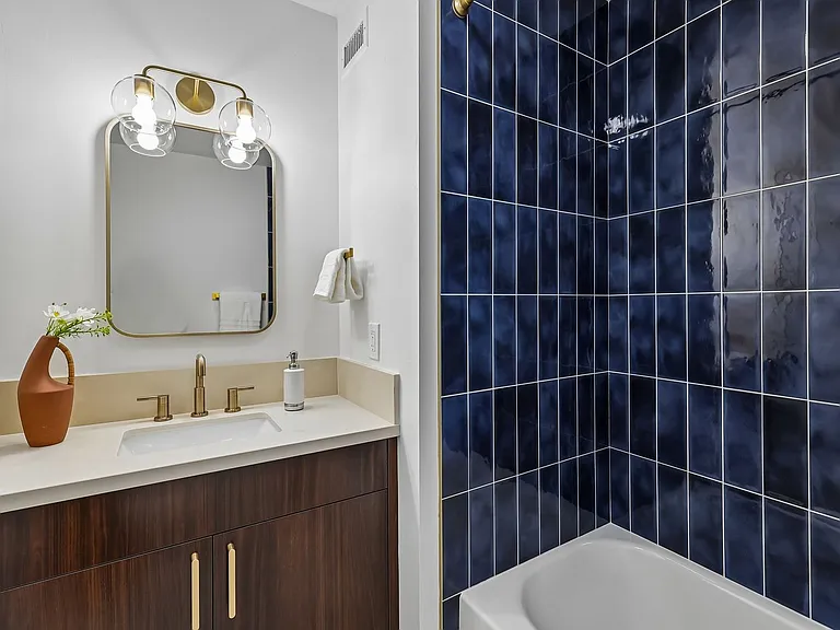 Salt + Sea - Luxury Coastal Apartments near Carlsbad Village — Photo 38