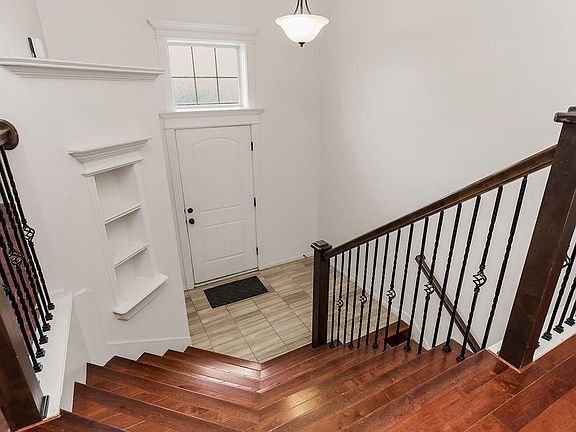 2nd image of 11816 N Belmont Ave