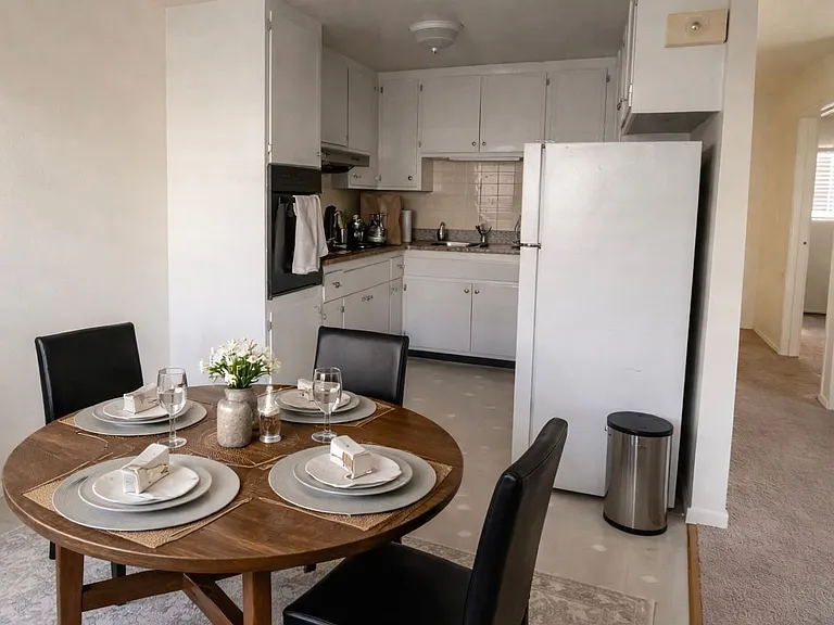 3205 Brookdale Ave — Photo 2